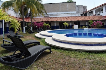 Hotel Plaza Almendros, Isla Mujeres,Isla Mujeres>>Cancun,3 star