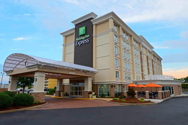 holiday inn express hampton coliseum central by ihg