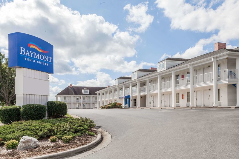 Baymont By Wyndham Hickory,Charlotte>>Catawba,2.5 star