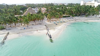 Cabanas Maria Del Mar,Isla Mujeres>>Cancun,3 star
