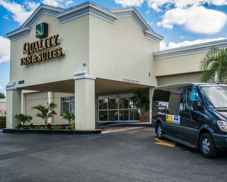 Quality Inn & Suites Tampa-Ybor City,Wesley Chapel>>Tampa,3 star
