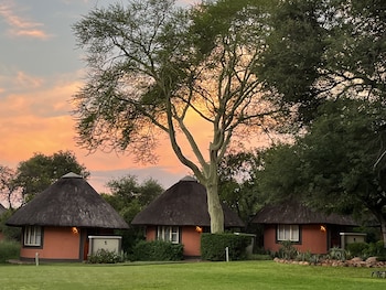 mohlabetsi safari lodge