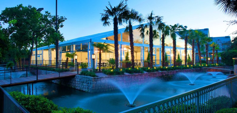 Horseshoe Bay Resort