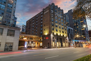Hampton Inn & Suites By Hilton Toronto Downtown,Markham>>Downtown Toronto,3 star