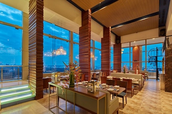 Royal Orchid Central Bangalore, Mg Road,Ulsoor,4 star