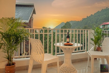 The Green Land Kasauli,,3 star