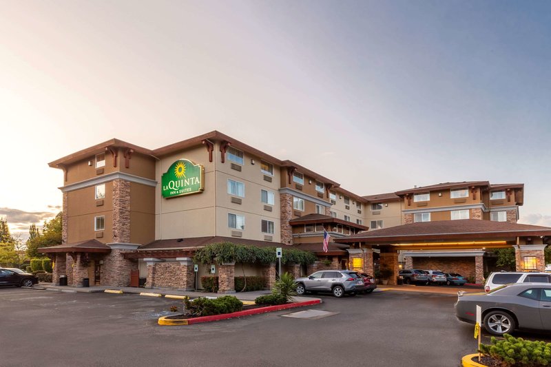 la quinta inn and suites by wyndham vancouver