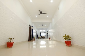 Swastik Hotel,,2 star