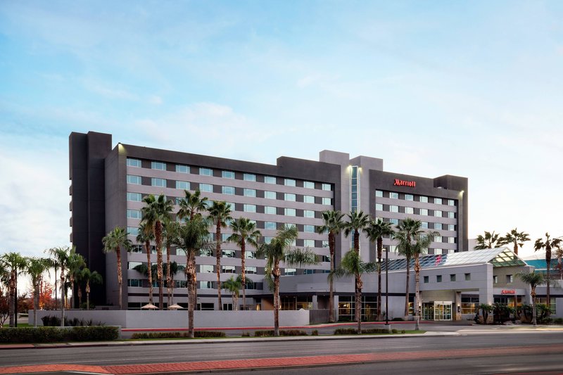 bakersfield marriott at the convention center