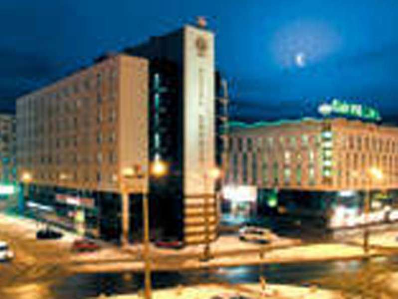 hotel gromada warszawa centrum