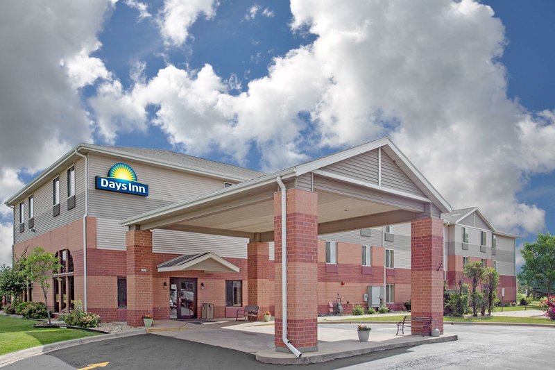 Days Inn By Wyndham Madison Ne/Windsor,Cottage Grove>>Burke,2 star