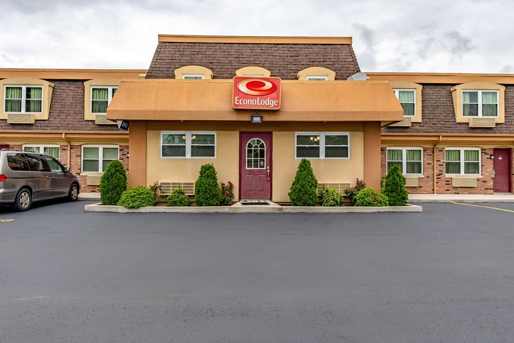 econo lodge worthington