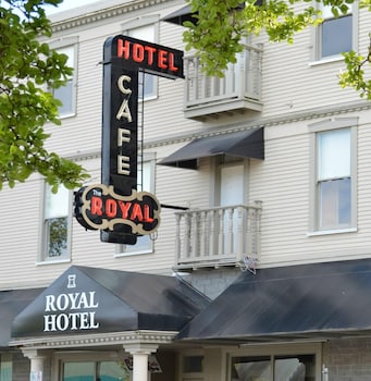 Royal Hotel