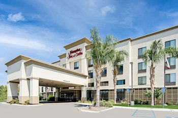 hampton inn and suites bakersfield hwy 58 ca