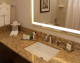 hilton kansas city airport