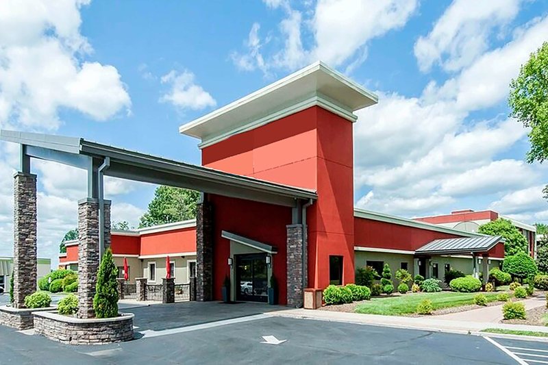 days inn and suites by wyndham johnson city