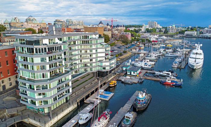 victoria regent waterfront hotel and suites