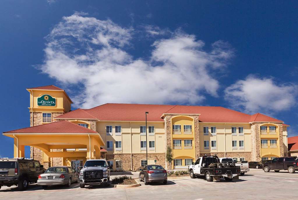 La Quinta Inn & Suites By Wyndham Floresville