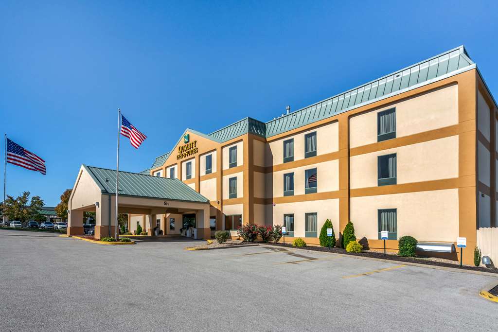 Quality Inn & Suites Jefferson City,Cole>>Boone County,2.5 star