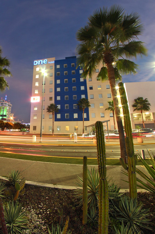One Culiacan Forum,Los Mochis>>Culiacan,3 star