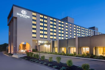 Doubletree By Hilton Boston North Shore,Near Glen Magna Farms,4 star