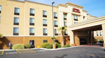 hampton inn and suites kingman