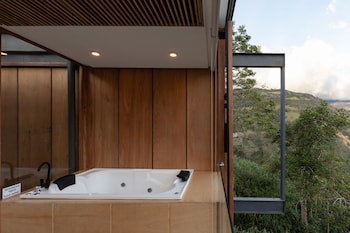 Deluxe Volcán,,5 star