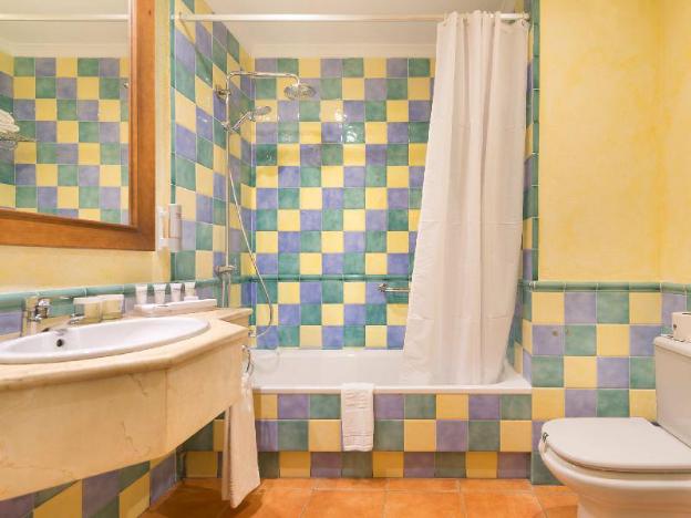 Hotel Fuerte Grazalema,Grazalema>>Costa De La Luz,4 star