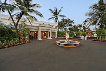 mayfair palm beach resort