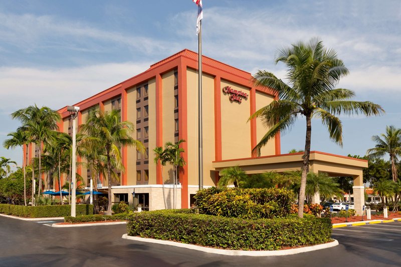 hampton inn miami airport west