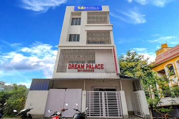 Dream Palace,,3 star