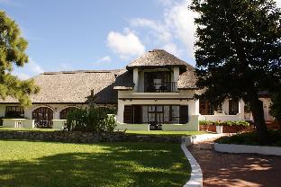 whale rock luxury lodge
