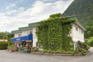Travelodge By Wyndham Hope,Harrison Hot Springs>>Chilliwack,2 star