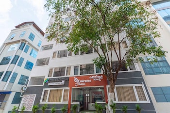 Treebo Emirates Suites Indiranagar,Old Airport Road,3 star