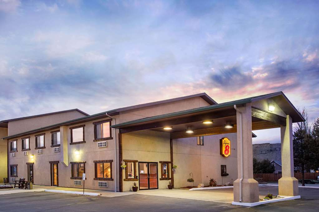 Super 8 By Wyndham Kremmling,Kremmling>>Hot Sulphur Springs,2 star