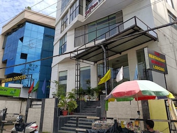 Hotel Automn Crocus,,0 star