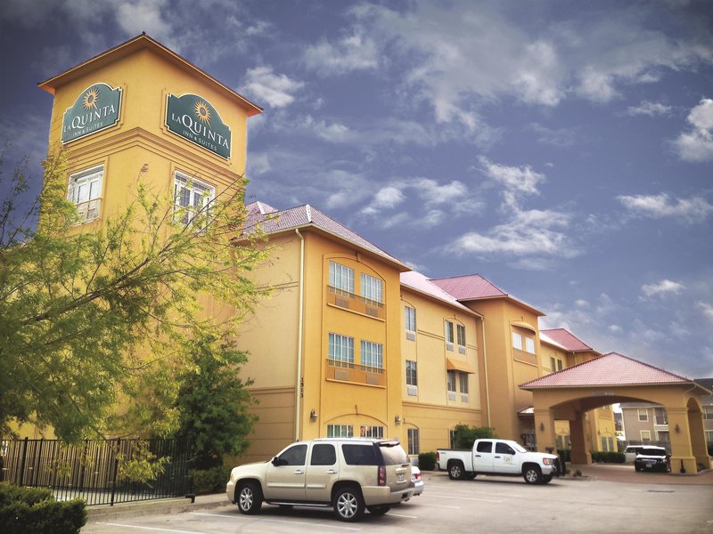 La Quinta Inn & Suites By Wyndham Hillsboro,Lake Whitney>>Hillsboro,2.5 star