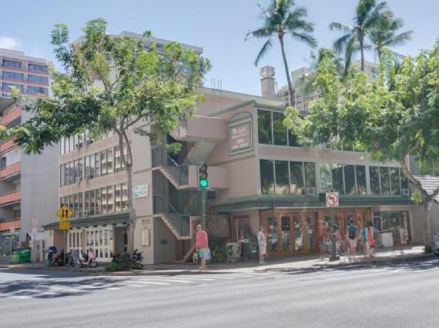 Kuhio Banyan Club,Honolulu>>Hawaii,2 star