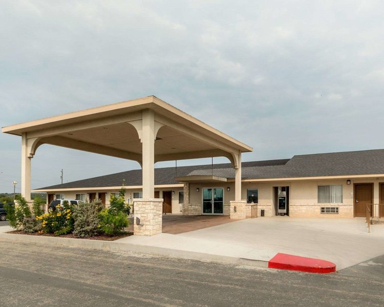 Motel 6 Junction, Texas - Llano River,Segovia>>Junction,2 star