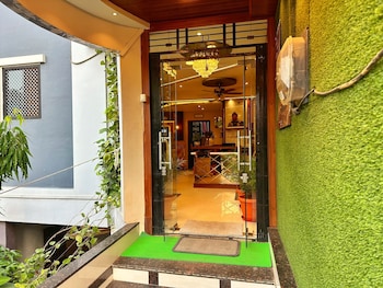 Gurukripa Inn,,0 star