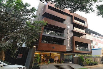 Opo Hotel Iffco Chowk,,0 star