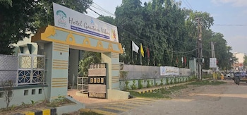 Arunya Hotel & Resort,,2 star