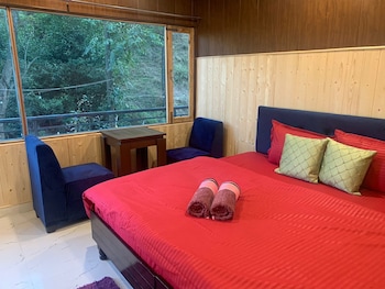 Pine Trails Jungle Camp,,0 star