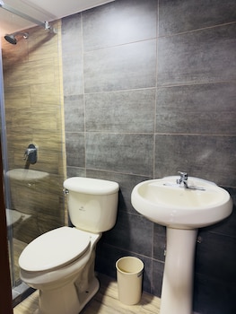 hostal niiza