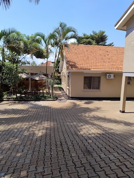 ska the boutique bandb