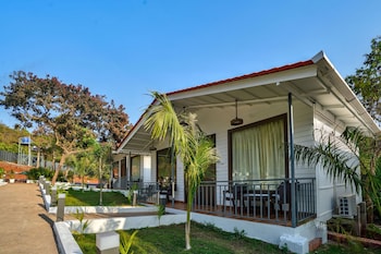 amore serenity resort