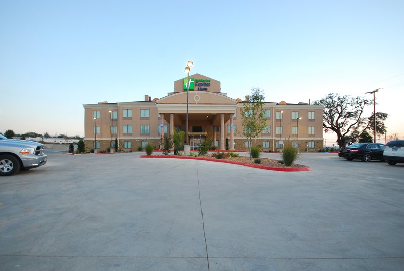 holiday inn express and suites gonzales by ihg