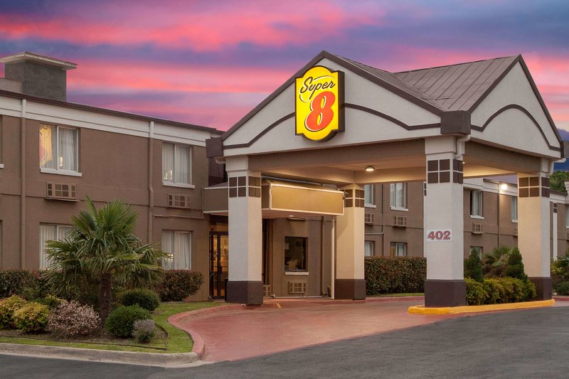 Super 8 By Wyndham Grand Prairie North,Grand Prairie>>Dallas,2 star