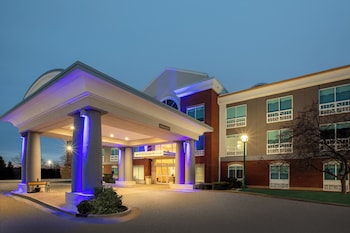 holiday inn express hotel and suites grand rapids north by ihg