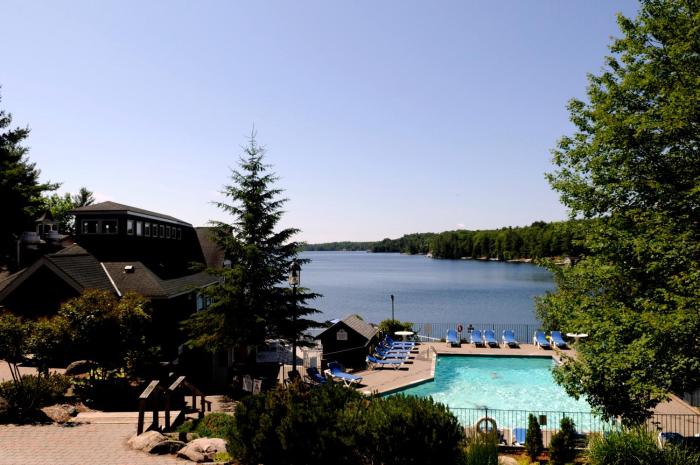Rocky Crest Golf Resort,On A Lake,4 star